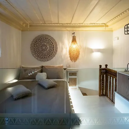 Nyaraló Antigone Traditional House *