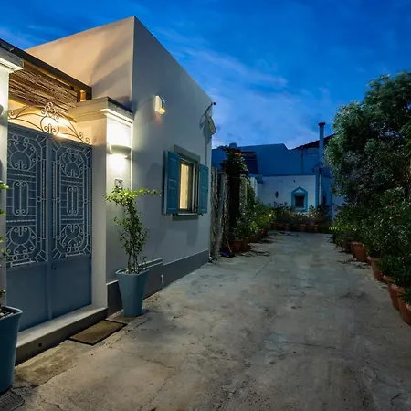 Antigone Traditional House Nyaraló *