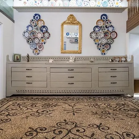 Antigone Traditional House *