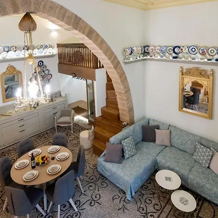 Antigone Traditional House Hébergement de vacances *