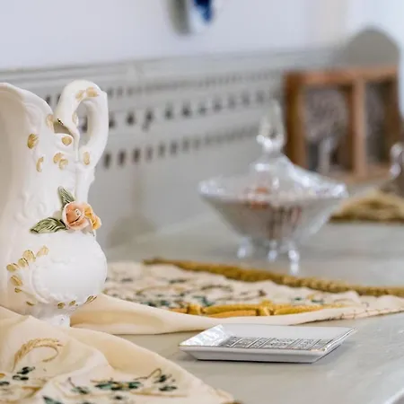 Semesterbostad Antigone Traditional House *