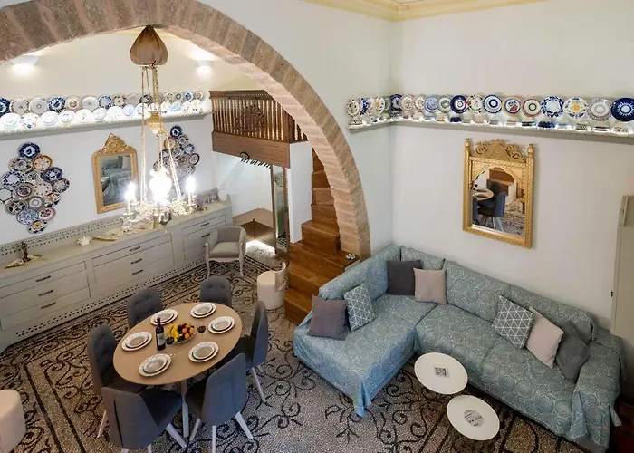 Antigone Traditional House بيت للعطل *