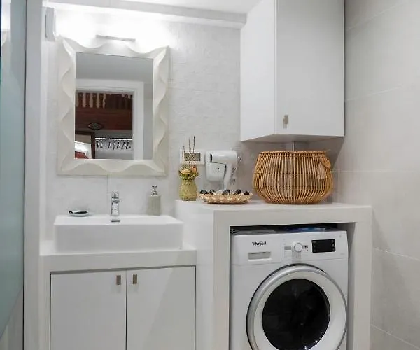 Antigone Traditional House بيت للعطل